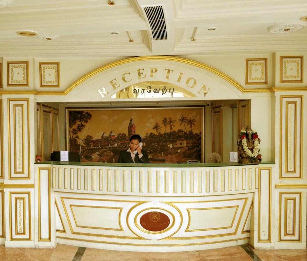ホテル Rk Residency ティルプル エクステリア 写真