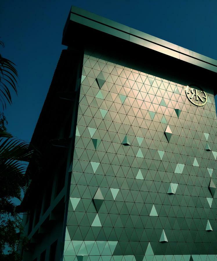 ホテル Rk Residency ティルプル エクステリア 写真